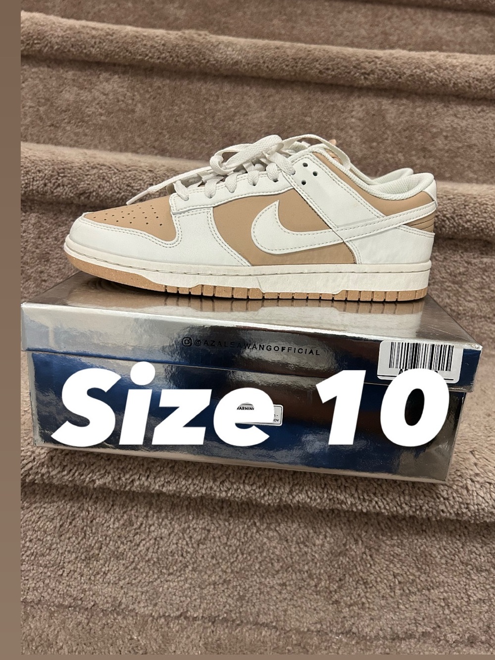 Nike women Low-Top Sneakers in White and Tan